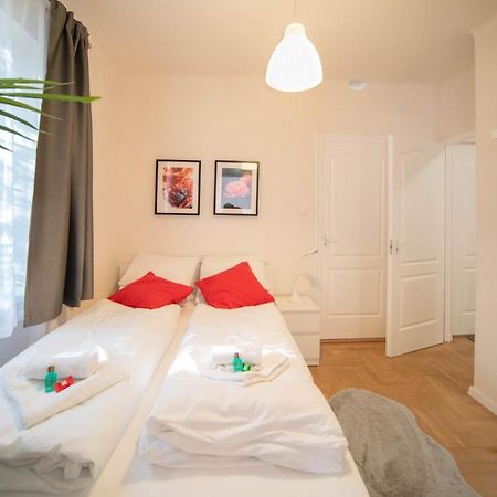 Free Parking Riverwalk Home - 4 Ppl,Wi-Fi,Ac, Tv Budapesta Exterior foto